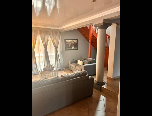 4 BEDROOM HOUSE FOR SALE IN EERSTERUST